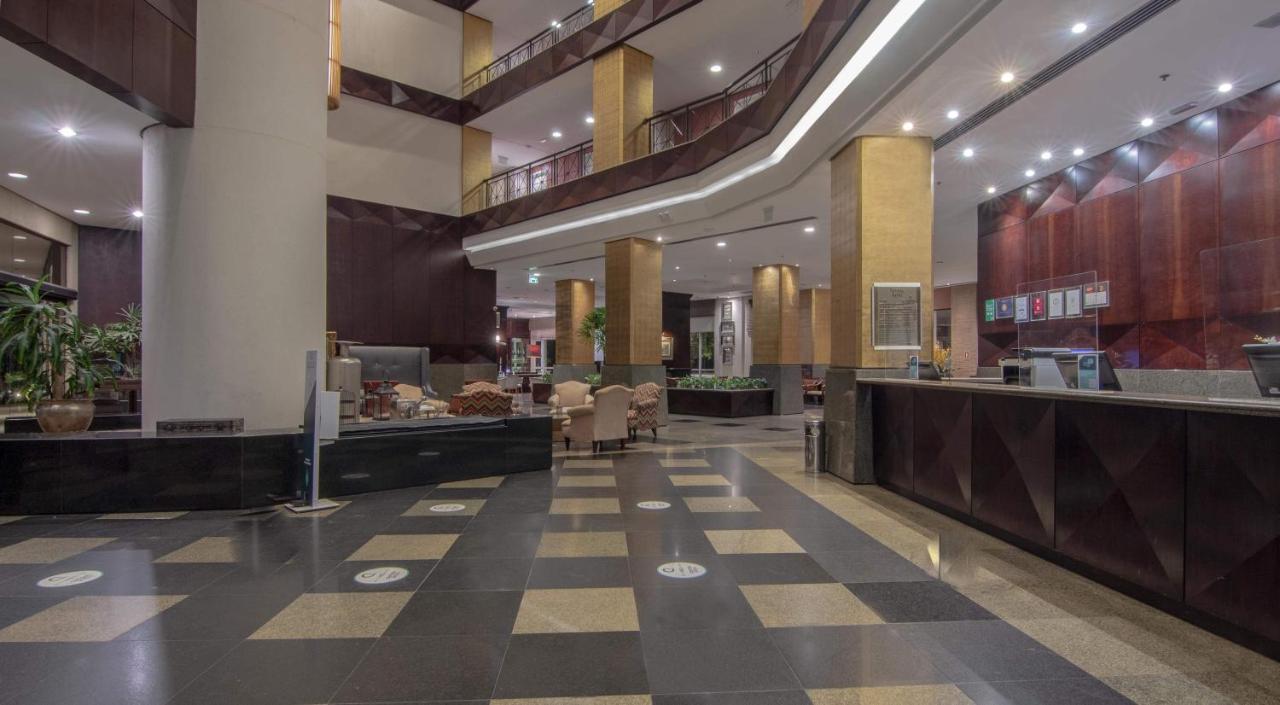 Hotel Deville Prime Porto Alegre Luaran gambar Lobby