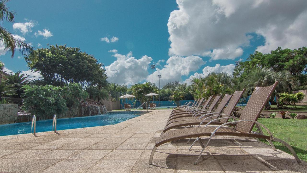 Hotel Deville Prime Porto Alegre Luaran gambar Club House