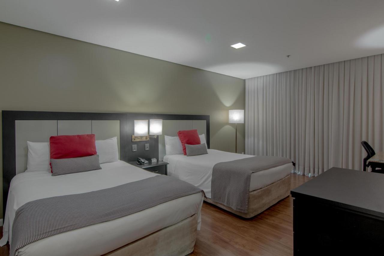 Hotel Deville Prime Porto Alegre Bilik gambar
