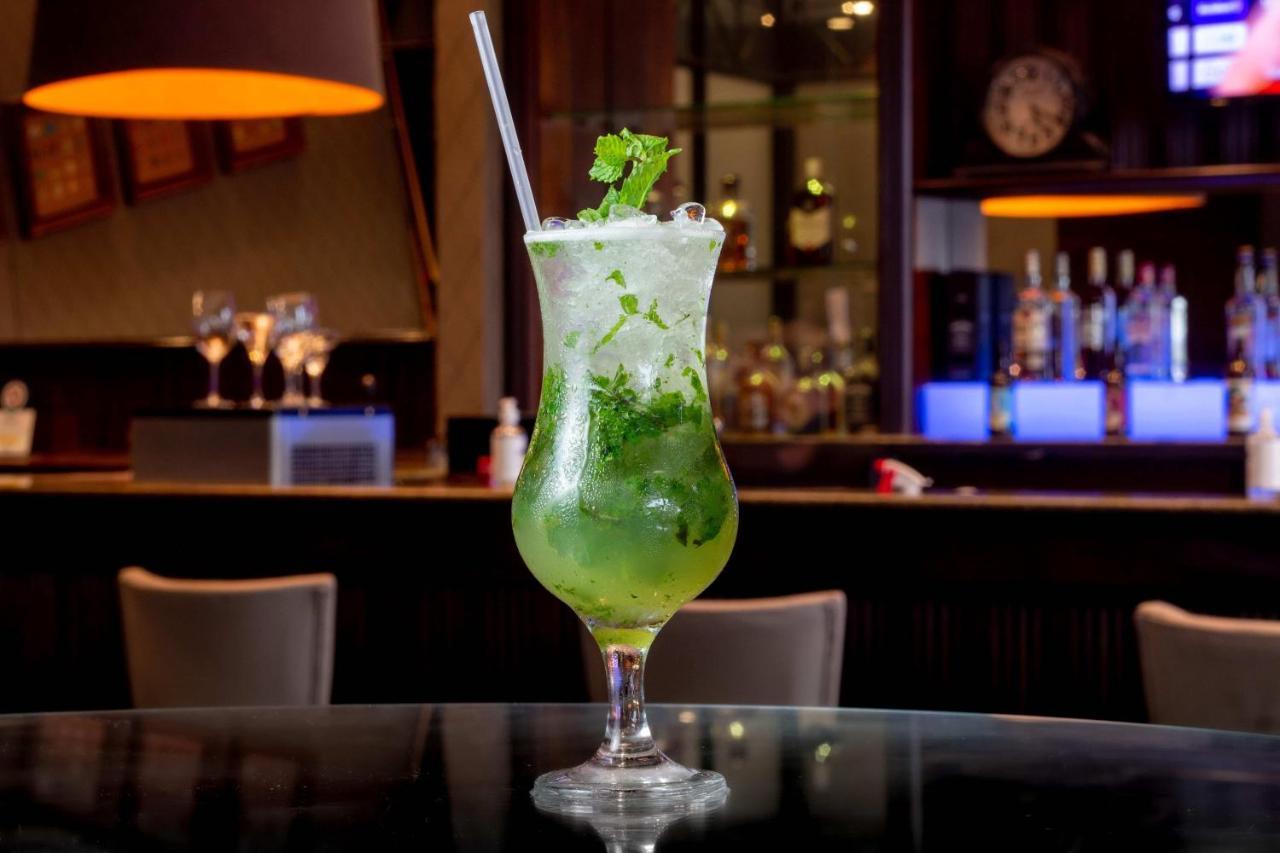 Hotel Deville Prime Porto Alegre Luaran gambar A mojito
