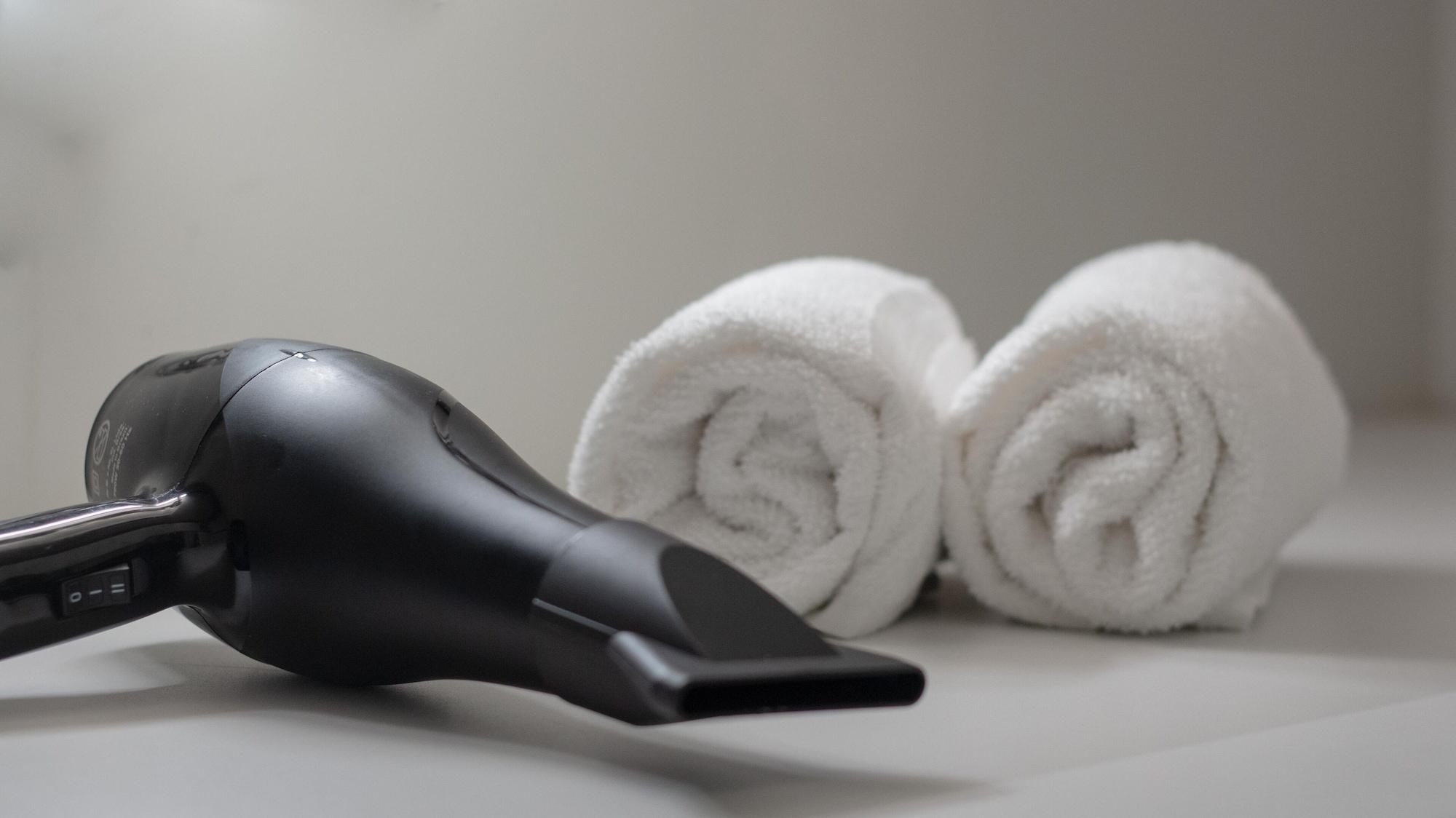 Hotel Deville Prime Porto Alegre Luaran gambar A hair dryer